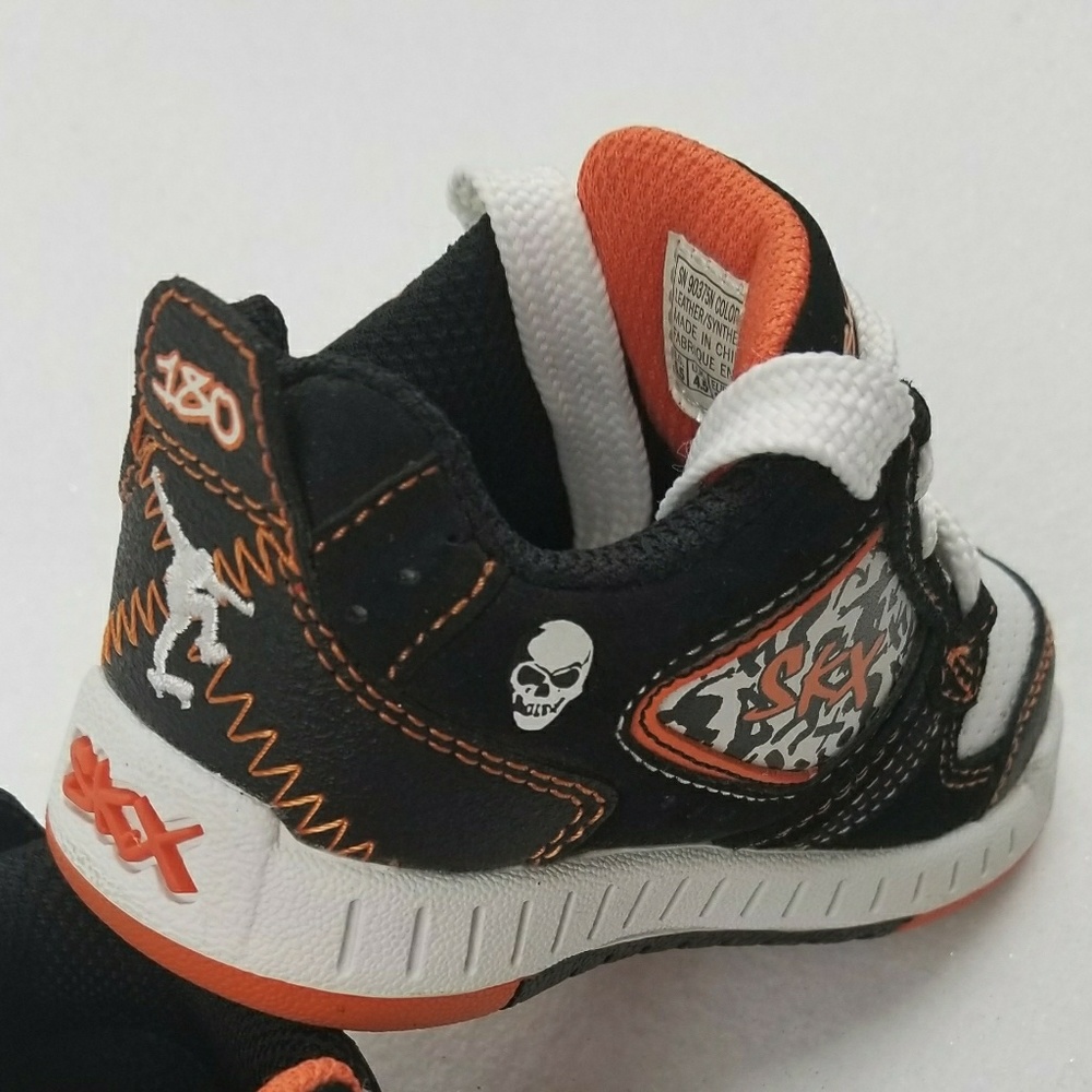 NWT  Skechers SKX 180 Infant Sneakers Sz 5